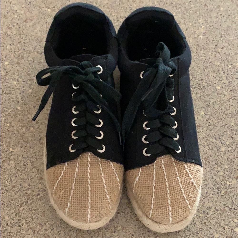 Catherine Malandrino tenis shoes!